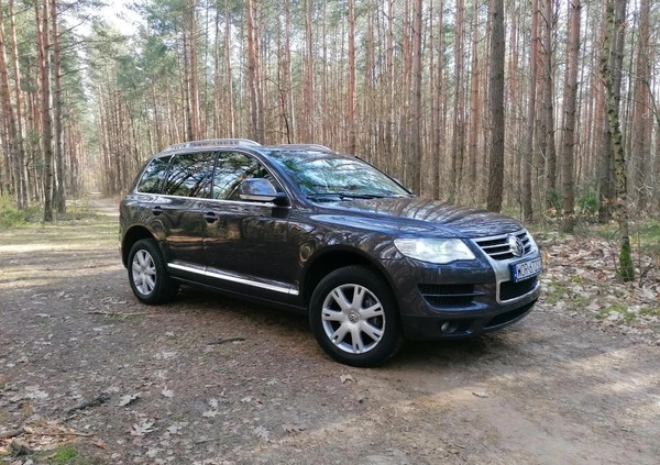 Volkswagen Touareg cena 46800 przebieg: 221000, rok produkcji 2009 z Strzelce Opolskie małe 106